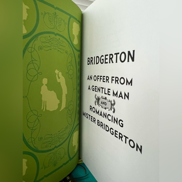 Bridgerton Collector’s Edition Hardcover Books 3 and 4 Benedict and Colin - Picture 2 of 11